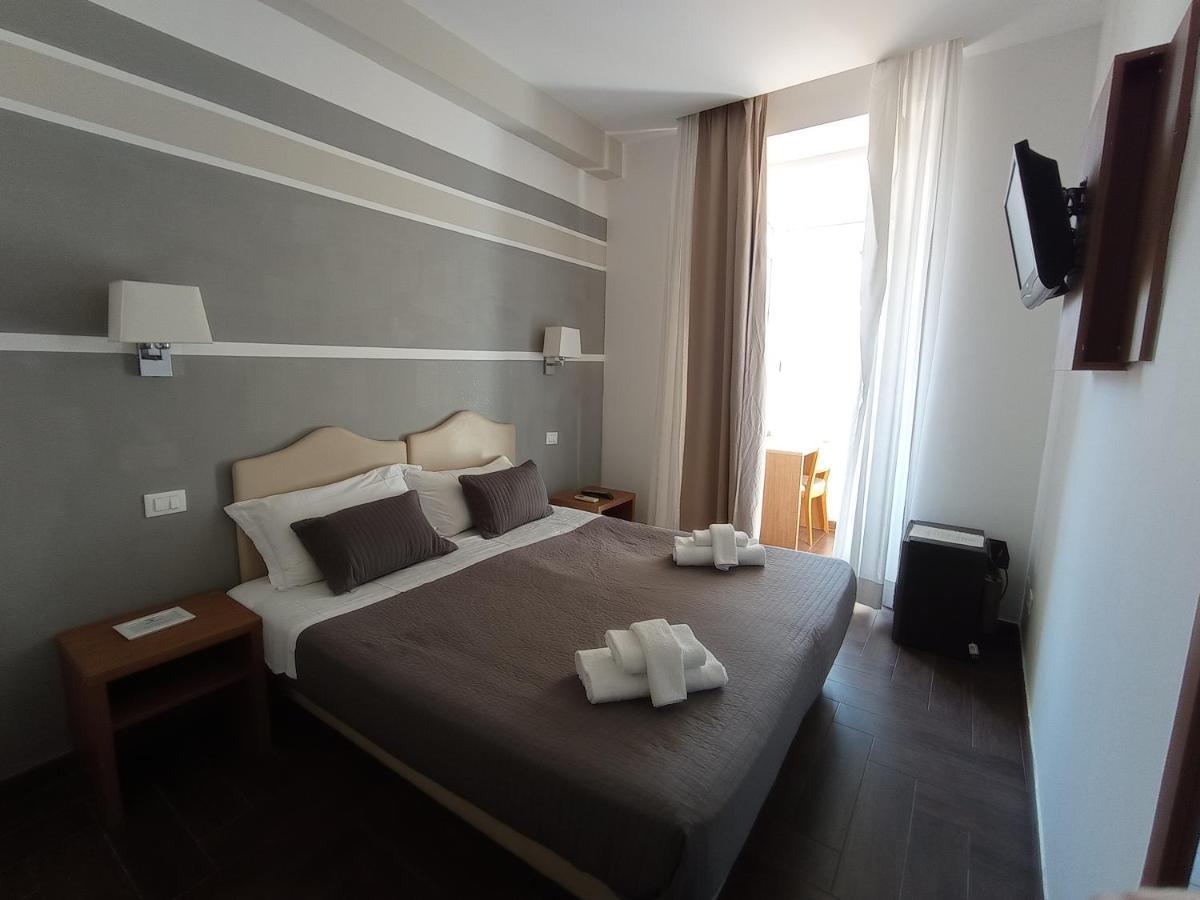 Rome Travellers Hotel Exterior foto